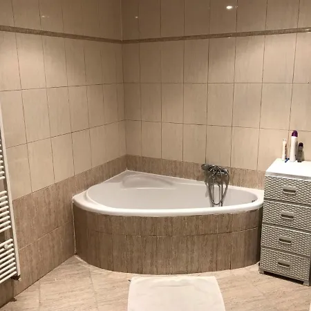 Neva Gbely Апартаменты *